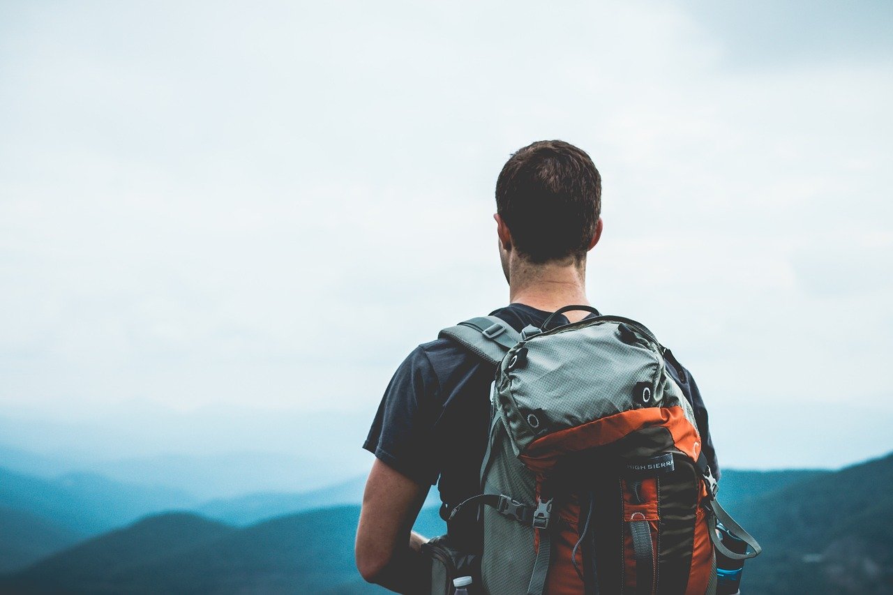 WHAT’S THE BEST HIKING BACKPACK